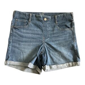 Time and Tru Blue Jean Shorts with Rolled Hems Size S (4-6)